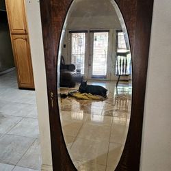 Antique Wood Oval Mirror (Framed Wood)