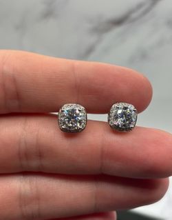 VVS Moissnaite 2CR Silver Studded Earrings iced out