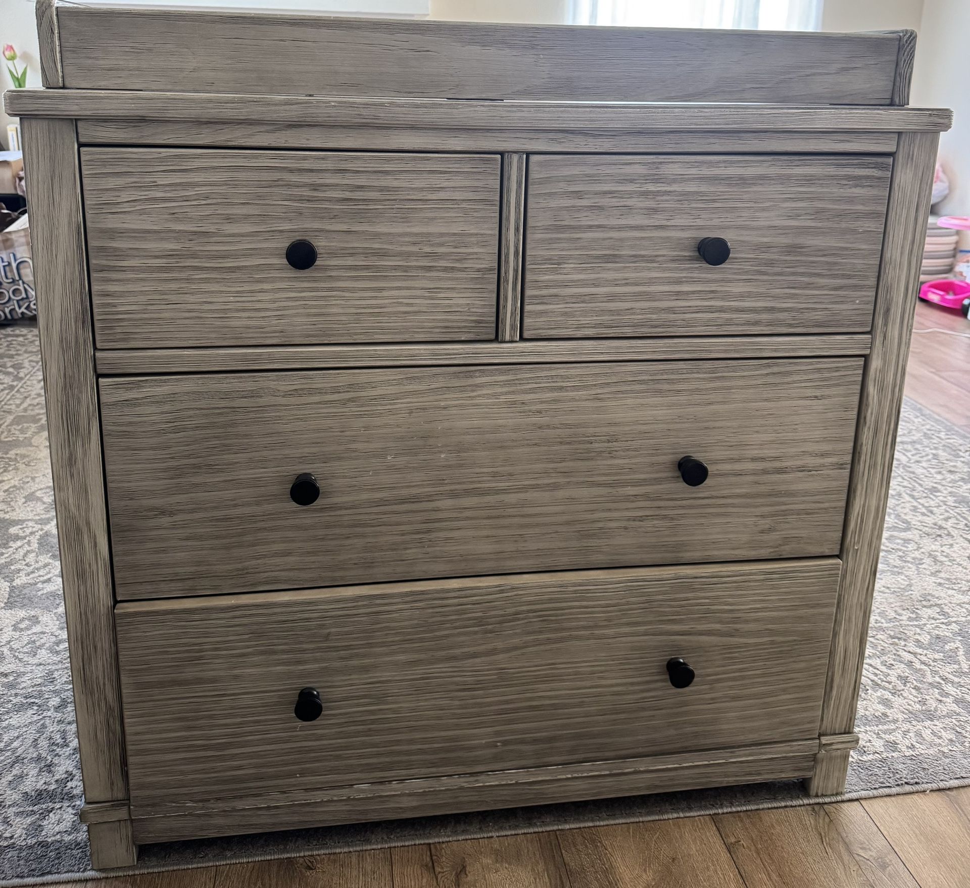 4 Drawer Dresser with removable changing top