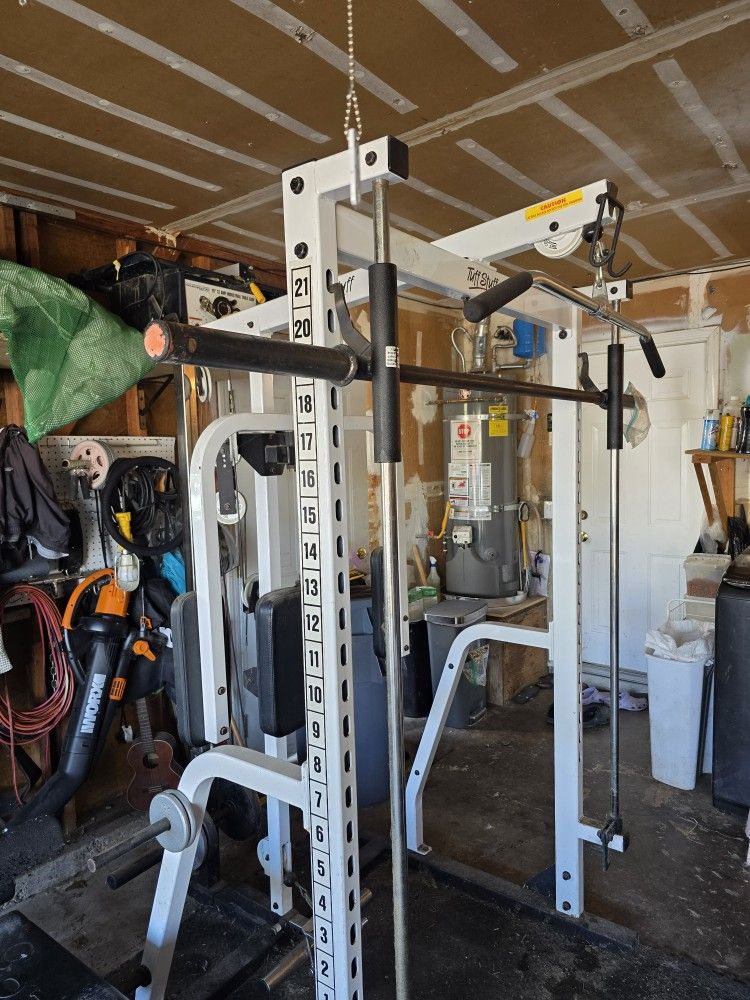 TuffStuff Smith Machine And Extras
