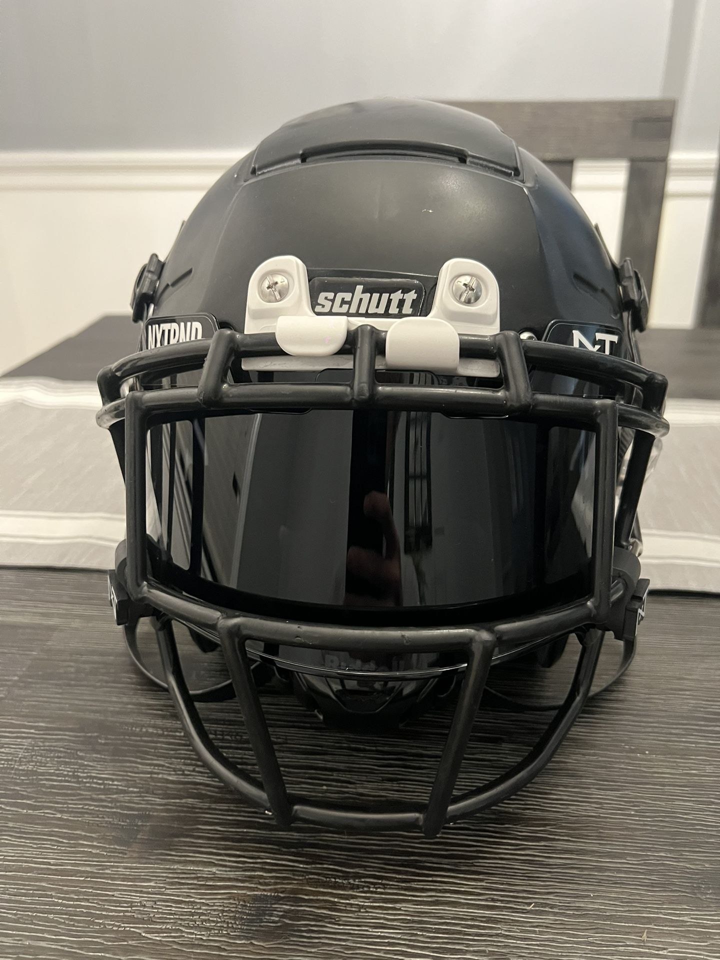 Youth Medium F7 Helmet with black tinted visor and speedflex chin strap