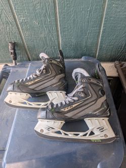 CCM Ice Hockey Skates