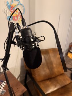 Podcast Microphone + Stand