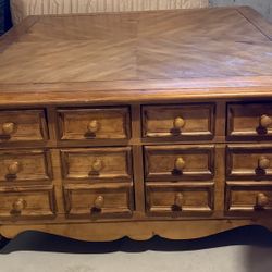 Coffee table - Local Pickup Only
