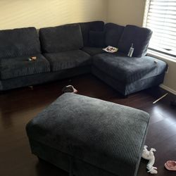Sectional Couches 