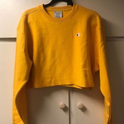cropped Crewneck