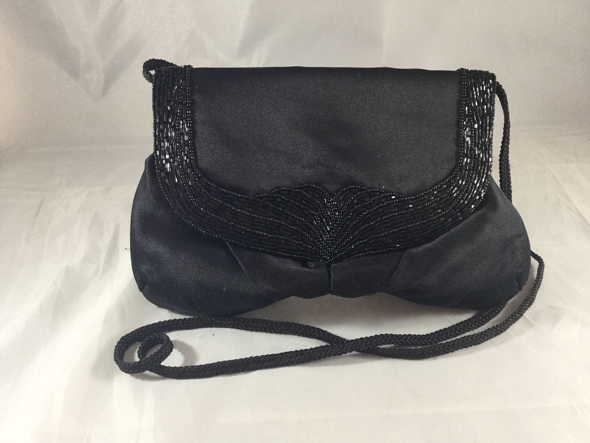 La Regale Beaded Purse