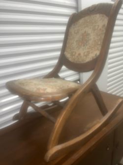 Vintage Victorian folding rocking chair w/ floral tapestry