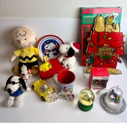 Peanuts Snoopy Charlie Brown Christmas Holiday Decor Plush Figure Lot