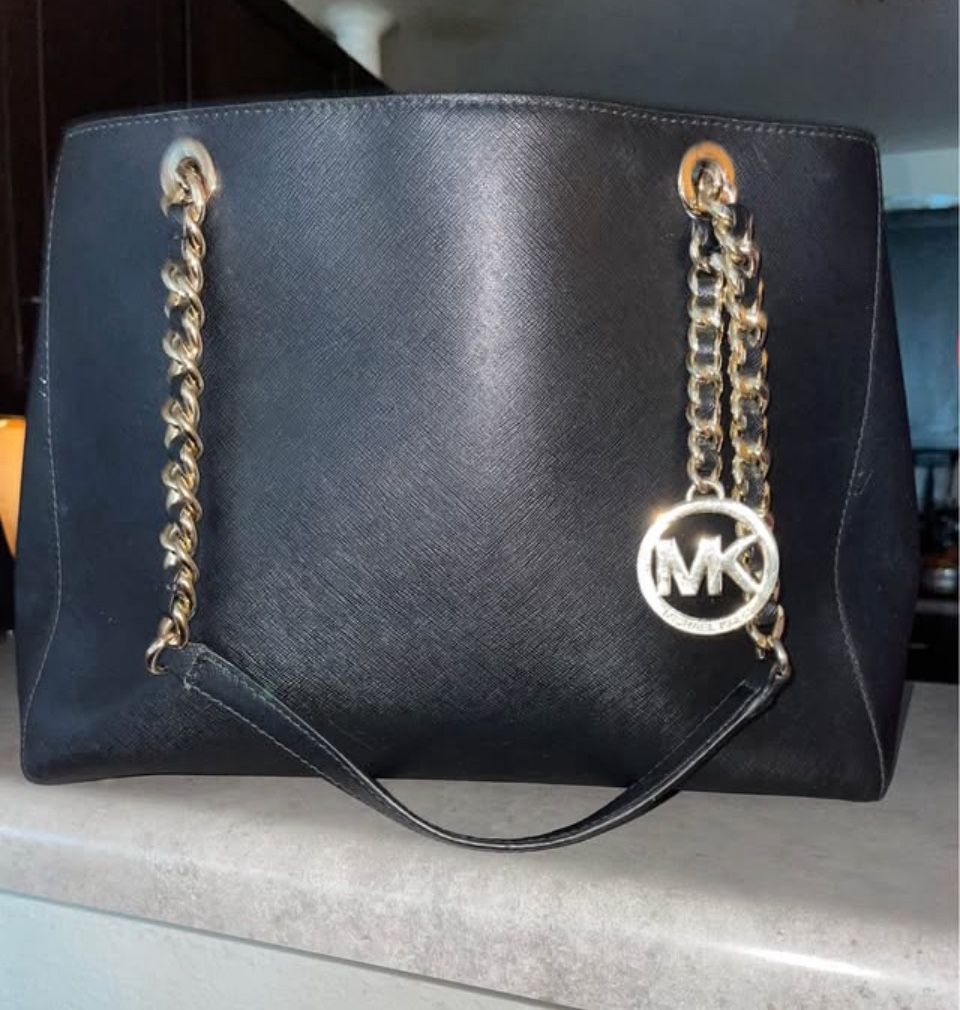 Michael Kors Leather Handbag
