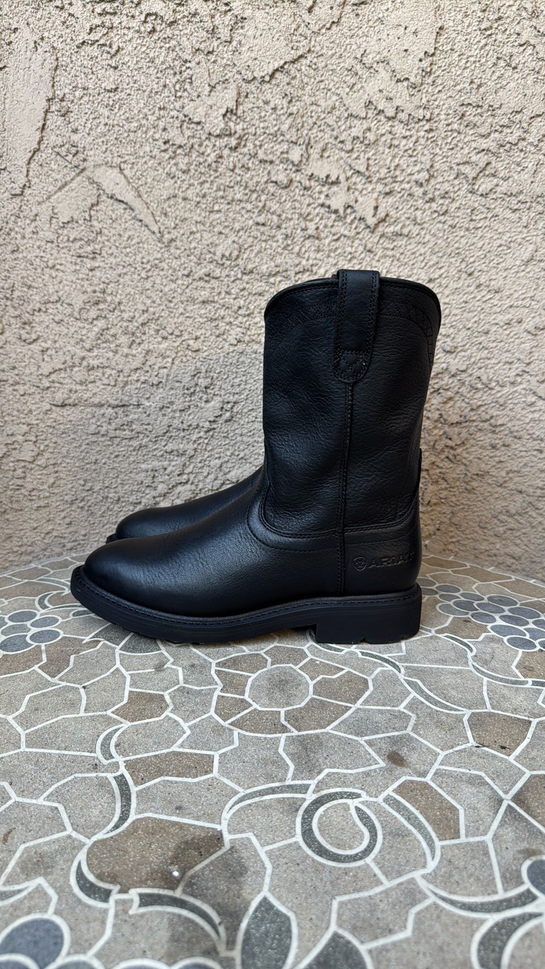 WORK BOOTS ARIAT SOFT TOE SIZE 9.5 MENS 