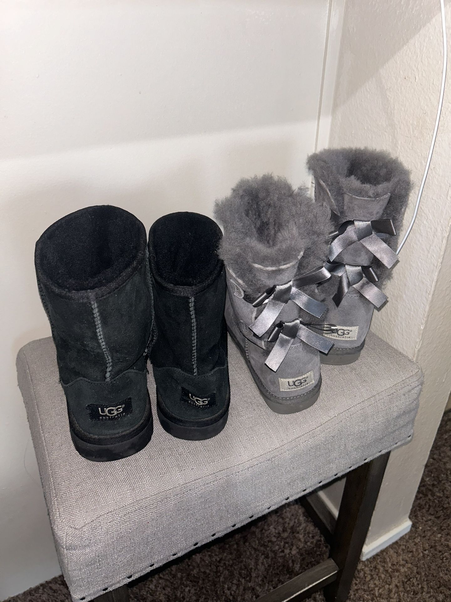 Womans Uggs Size 8
