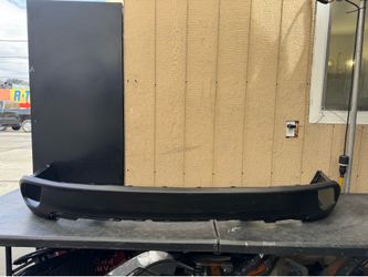 2014 2015 2016 2017 2018 2019 TOYOTA HIGHLANDER REAR LOWER BUMPER COVER OEM USED