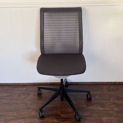 Office/ gaming chair