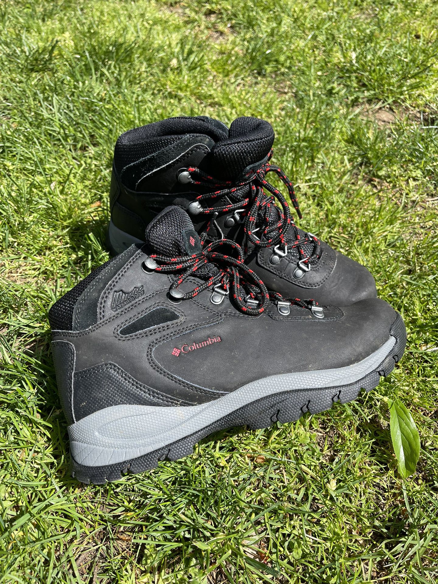 Columbia Hiking Boots 