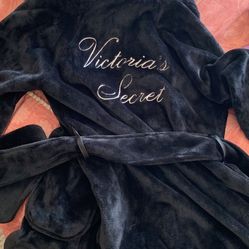 Victoria Secret Plush Black Robe XS/S Like New