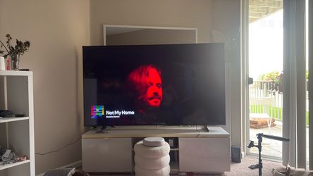 Samsung MU700 0 Series 75-inch 4 K UHD Smart LED TV