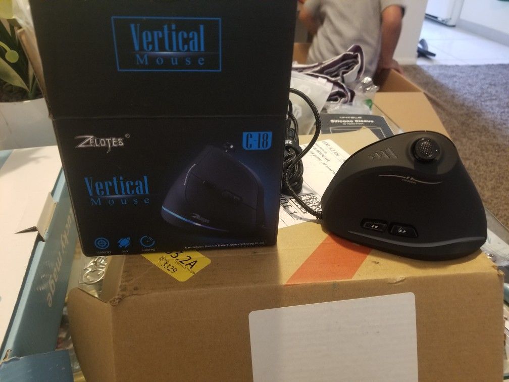 Vertical mouse