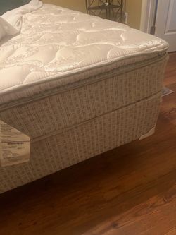 Metal Bed Frame for Queen Bed