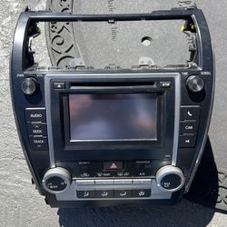 Toyota Camry 2012 2013 2014  RADIO CD MP3 Climate Control Bezel OEM