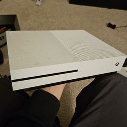 Xbox One S 