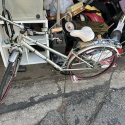 Women’s Huffy Bike 