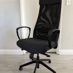 Office Chair - Black Color , Comfortable &Rolling 