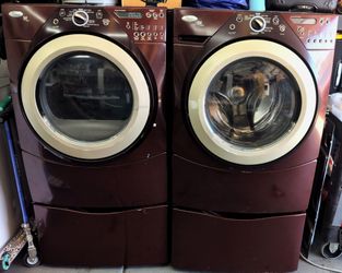 Whirlpool Duet Wahser & Dryer (for parts)