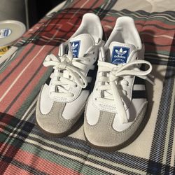 Child Adidas Samba Size 11k
