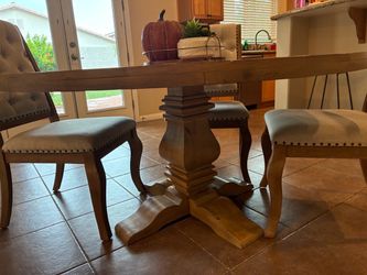 Coaster Dining table and chairs