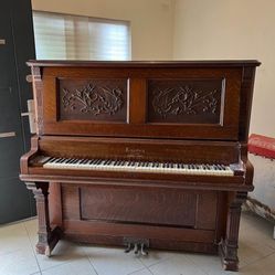 Kingsburry Piano