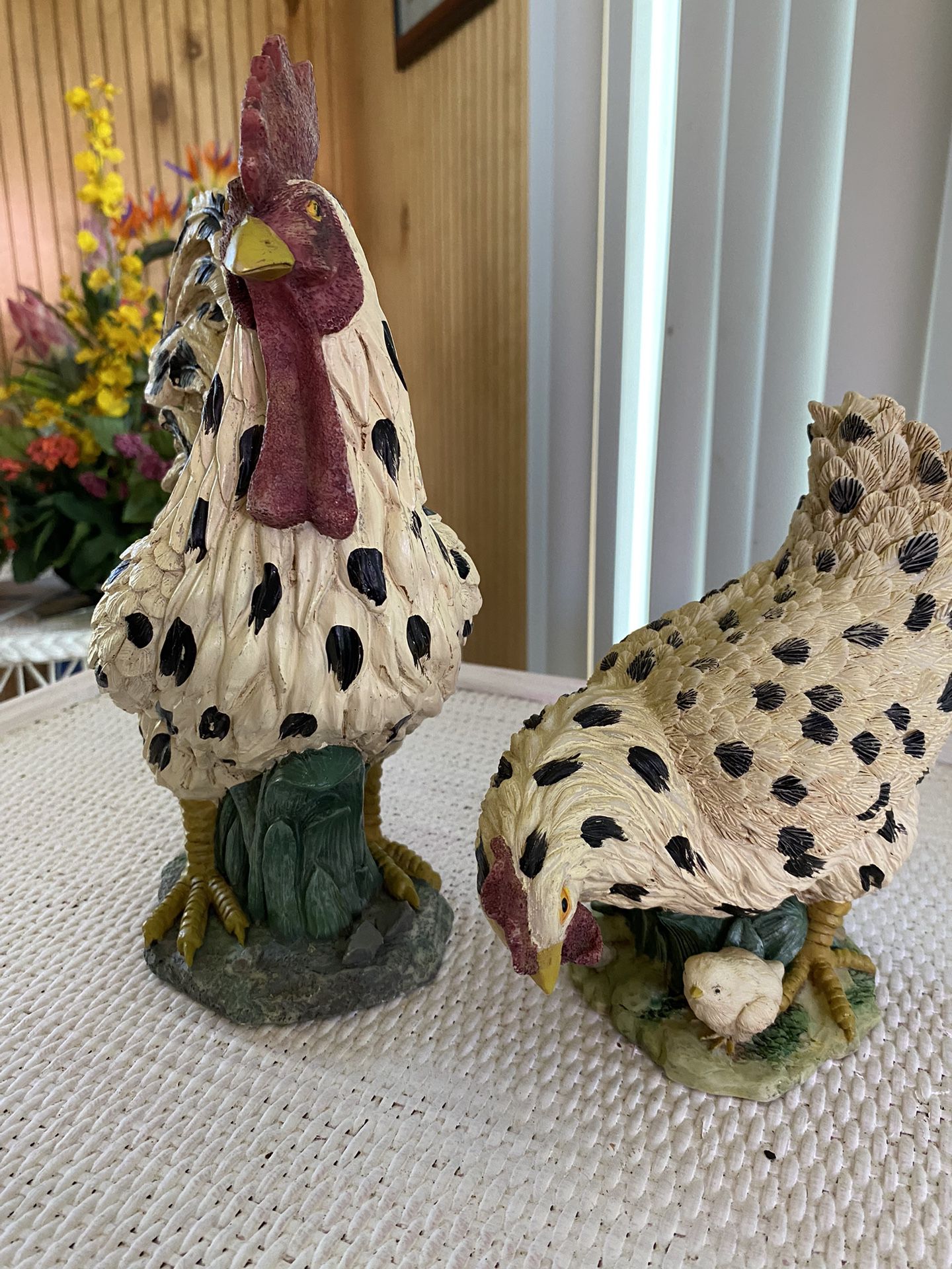 Rooster And Chicken Statues