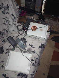 2 Xbox 360s