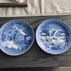 Set of 2 Vintage Currier & Ives Blue & White Homestead in the Winter Collectors Plates