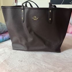 Reversible COACH tote bag