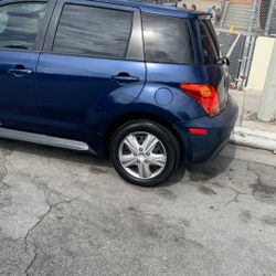 2005 Toyota Scion Can’t