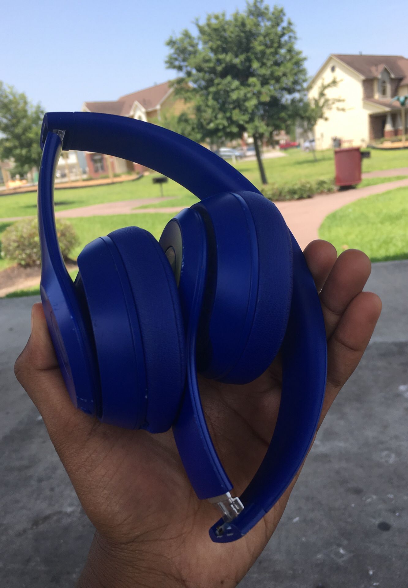 blue beats solo 3s