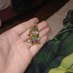 Tree Pin