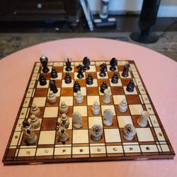 Handcrafted Wooden Ambassador Chess 21" Set