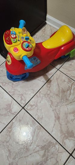 VTech 2 in 1 RideToy/Music/Ligths/ Pick up 77075