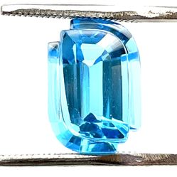 13.2 Carat Blue Topaz Gemstone 
