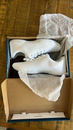 Cheer Shoes Size 8-8.5 W