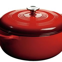 Lodge 7.5 QT Dutch Oven Pristine Outside Seasoning Marks Inside 