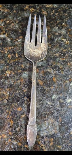 1847 Rogers Bros IS "First Love " Silver Plated Fork 9" Floral Pattern 