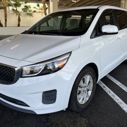 2018 KIA Sedona