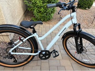 White Schwinn Vega CE Adult hybrid comfort bike