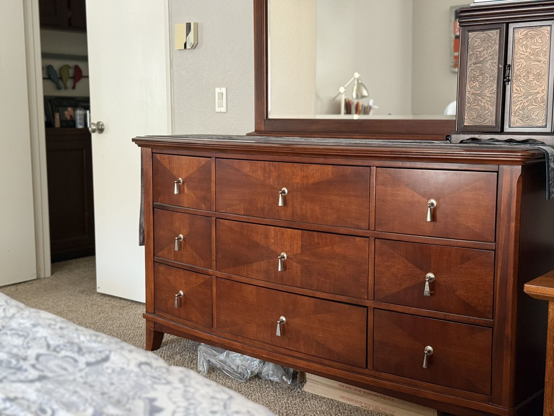 Cherry Wood Bedroom Set With Queen Bed Frame