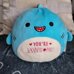 Squishmallows 8" - Rey the Shark - Jawsome Rey - Valentine Collection