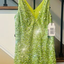 *NEW w/tags* Dress the Population dress, size S