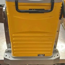 DeWalt Thickness Planer 